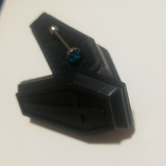 Treak or treat coffin box - Picture 2 of 3